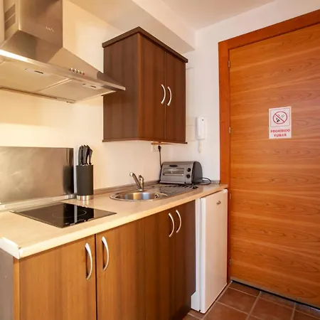 Turisticos Lobelia Apartment *